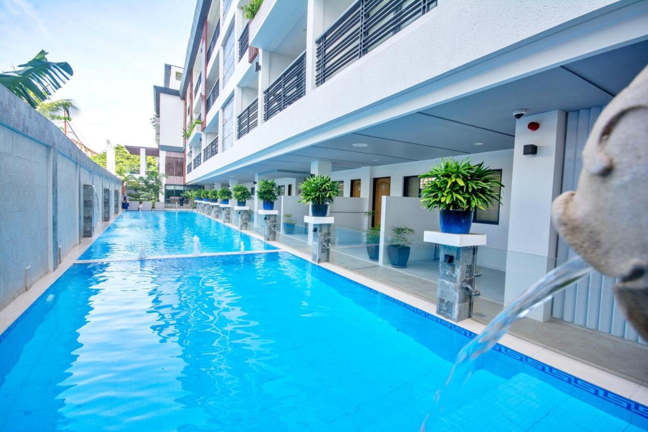 Commander Suites De Boracay Manoc-Manoc Exterior foto